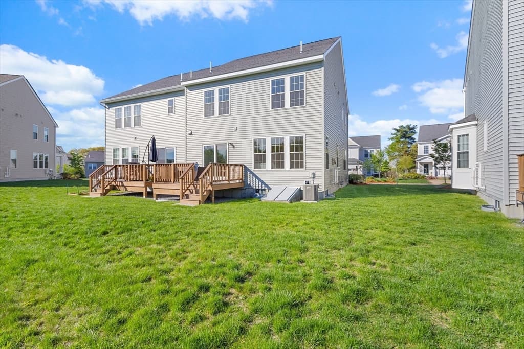 Condominium at 30 Magnolia Drive # 30, Hopkinton MA 01748, photo 35 of 38