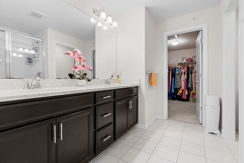 Condominium at 30 Magnolia Drive # 30, Hopkinton MA 01748, photo 21 of 38
