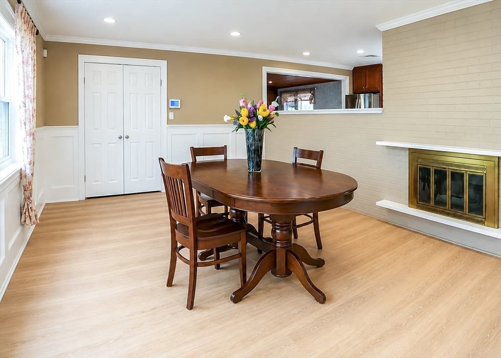 Single Family Residence at 5 Elsie Rd, Brockton MA 02302, photo 3 of 19