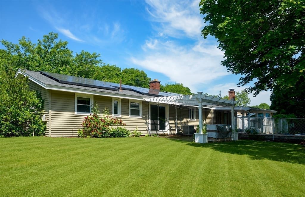 Single Family Residence at 5 Elsie Rd, Brockton MA 02302, photo 18 of 19