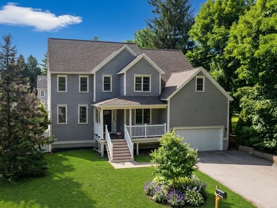7 Chevy Chase Rd, Worcester MA 01606