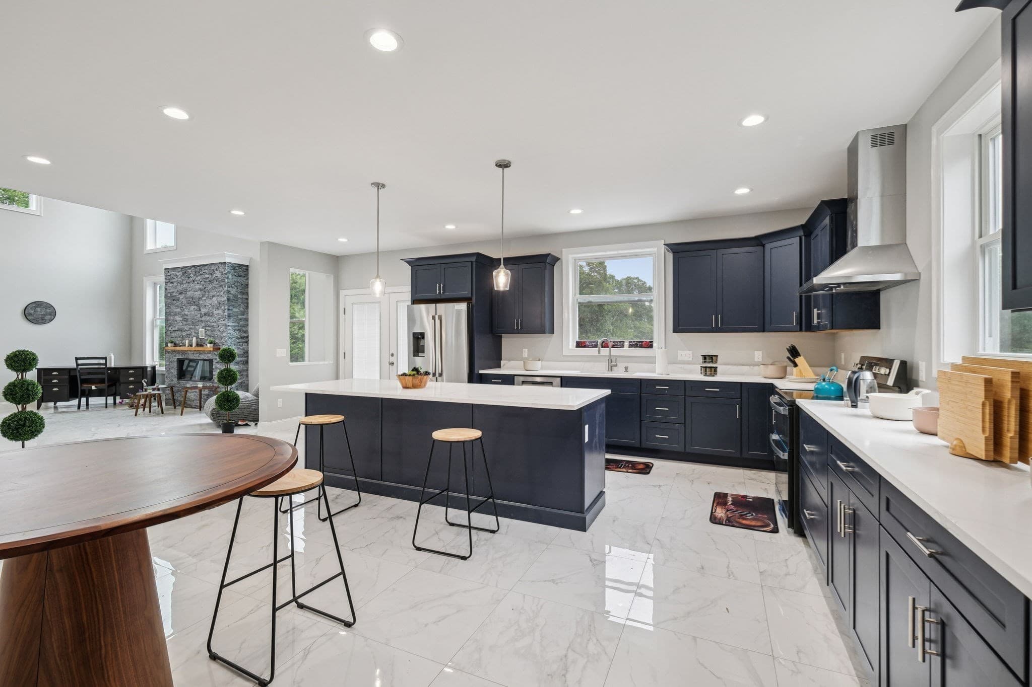Single Family Residence at 920 Drift Road, Westport MA 02790, Westport, photo 8 of 41