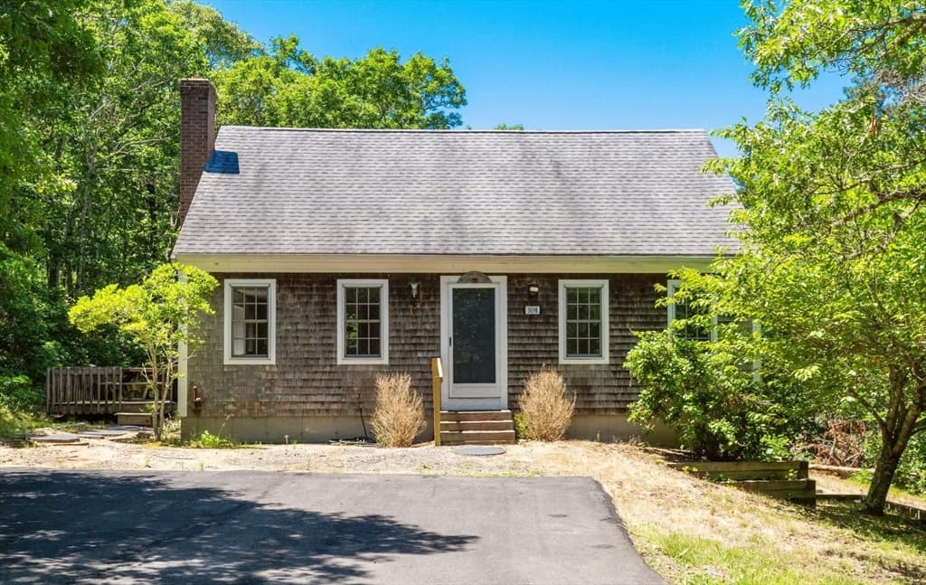 3098 State Highway Route 6, Wellfleet MA 02667