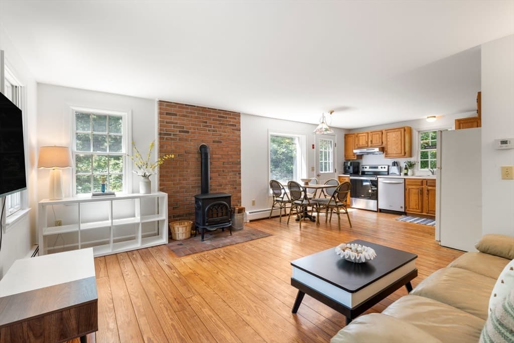 3098 State Highway Route 6, Wellfleet MA 02667 photo 5
