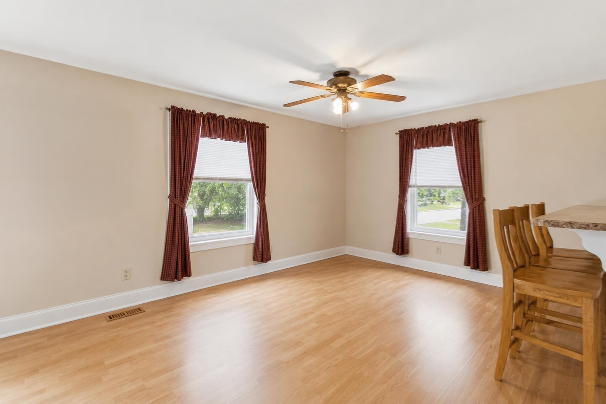 Single Family Residence at 14 Highland Ave, Taunton MA 02780, photo 5 of 34