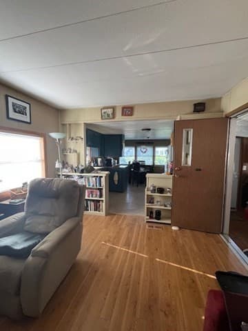 8 Thunderbird Dr, Marlborough MA 01752 photo 4