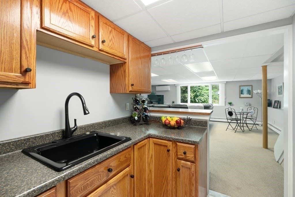 Condominium at 95 Village Post Road # 95, Danvers MA 01923, photo 22 of 34