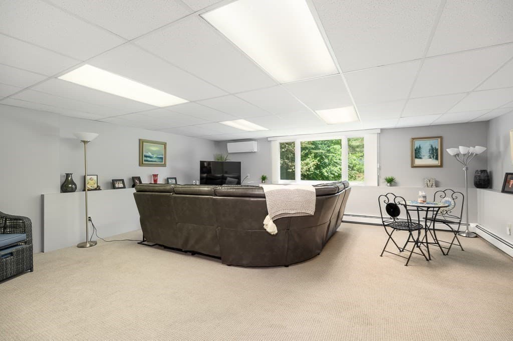 Condominium at 95 Village Post Road # 95, Danvers MA 01923, photo 20 of 34