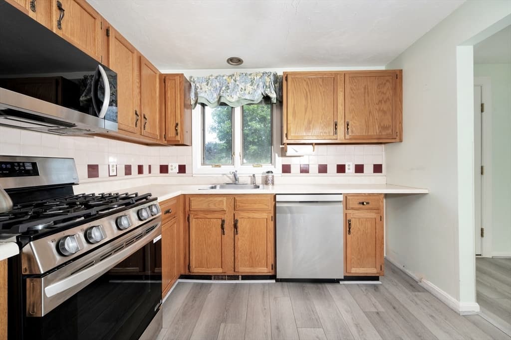 103 Standpipe Dr # 103, Rockland MA 02370 photo 6