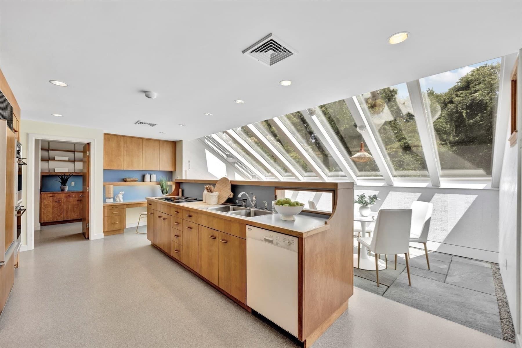 Single Family Residence at 44 Carey Lane, Falmouth MA 02540, Falmouth, photo 16 of 41