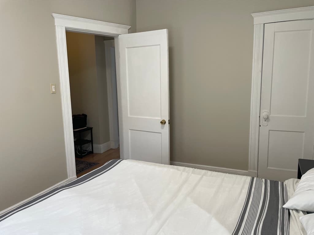 Condominium at 32 Sidlaw Rd # 14, Boston MA 02135, photo 6 of 9