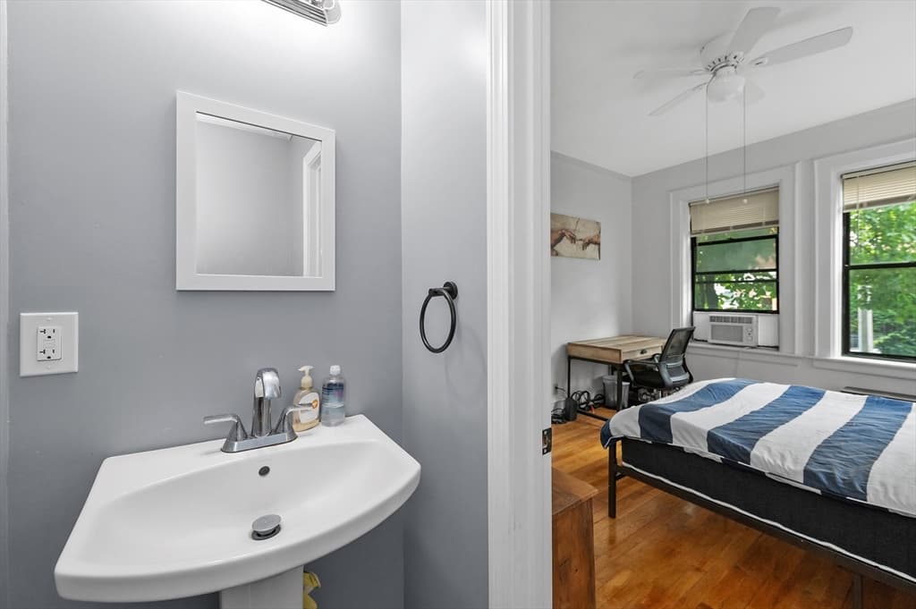 Condominium at 21 Park Vale Ave # 2, Boston MA 02134, Boston, photo 23 of 28