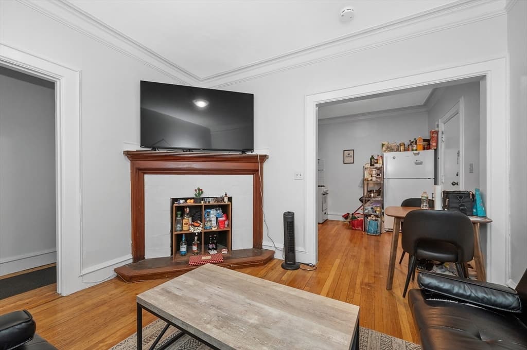 Condominium at 21 Park Vale Ave # 2, Boston MA 02134, Boston, photo 9 of 28