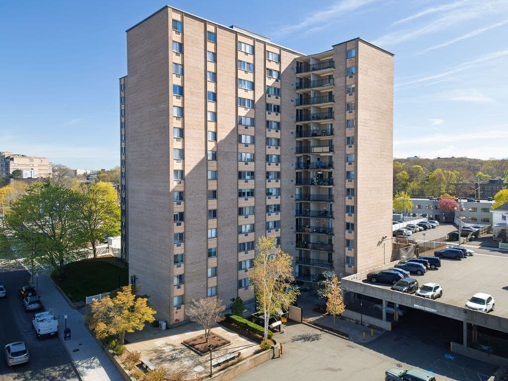 1025 Hancock St # 4J, Quincy MA 02169