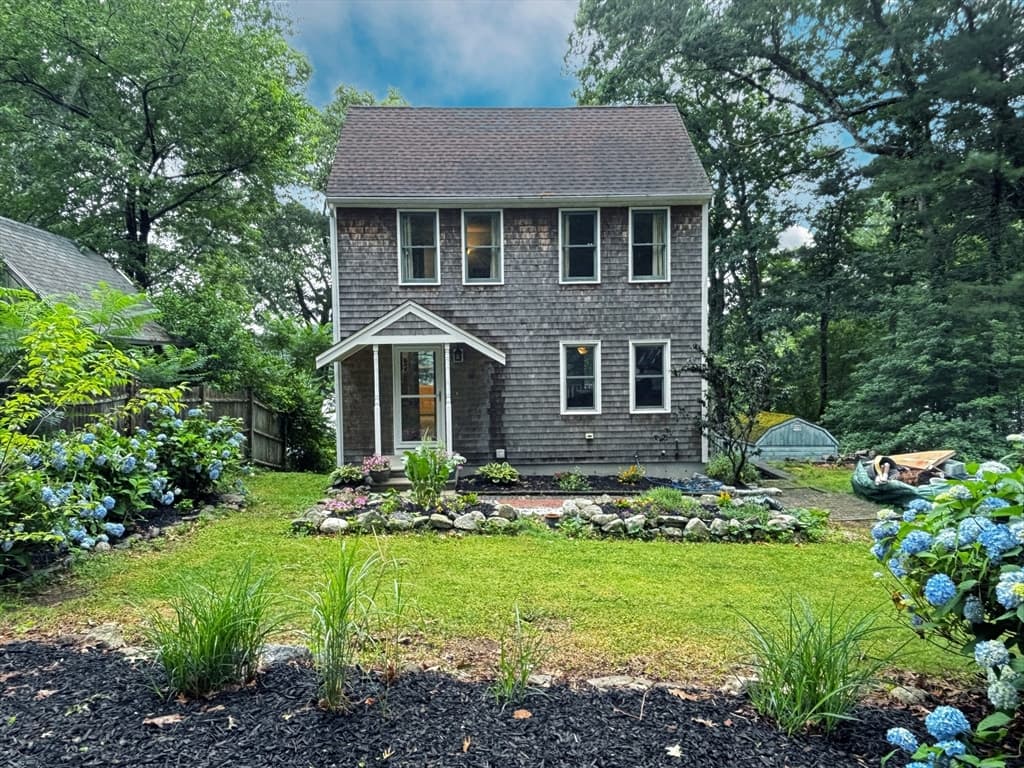 14 Ames Way, Pembroke MA 02359 photo 2