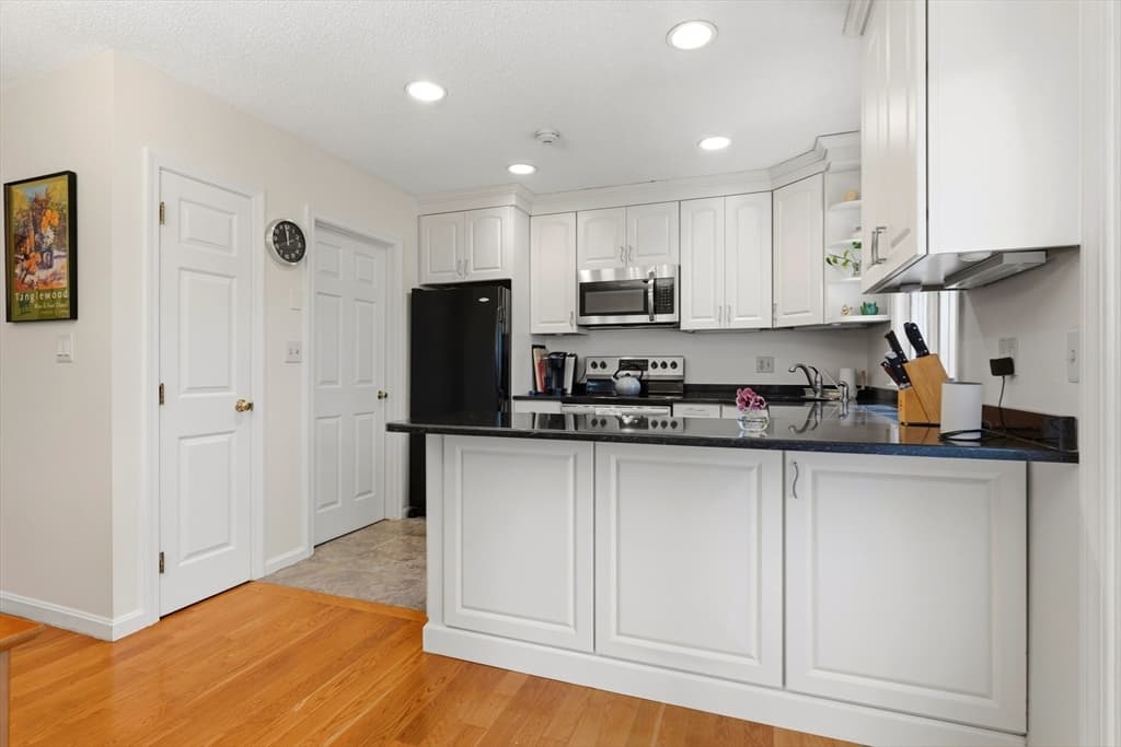 Condominium at 305 Salem St # 312, Woburn MA 01801, Woburn, photo 6 of 39