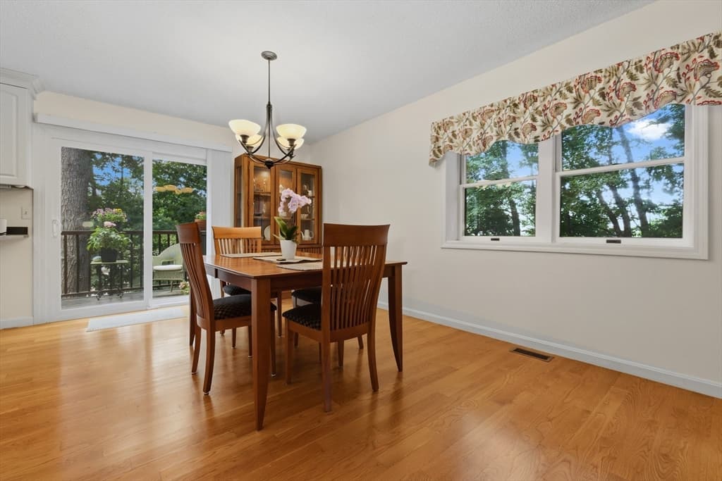 Condominium at 305 Salem St # 312, Woburn MA 01801, Woburn, photo 12 of 39