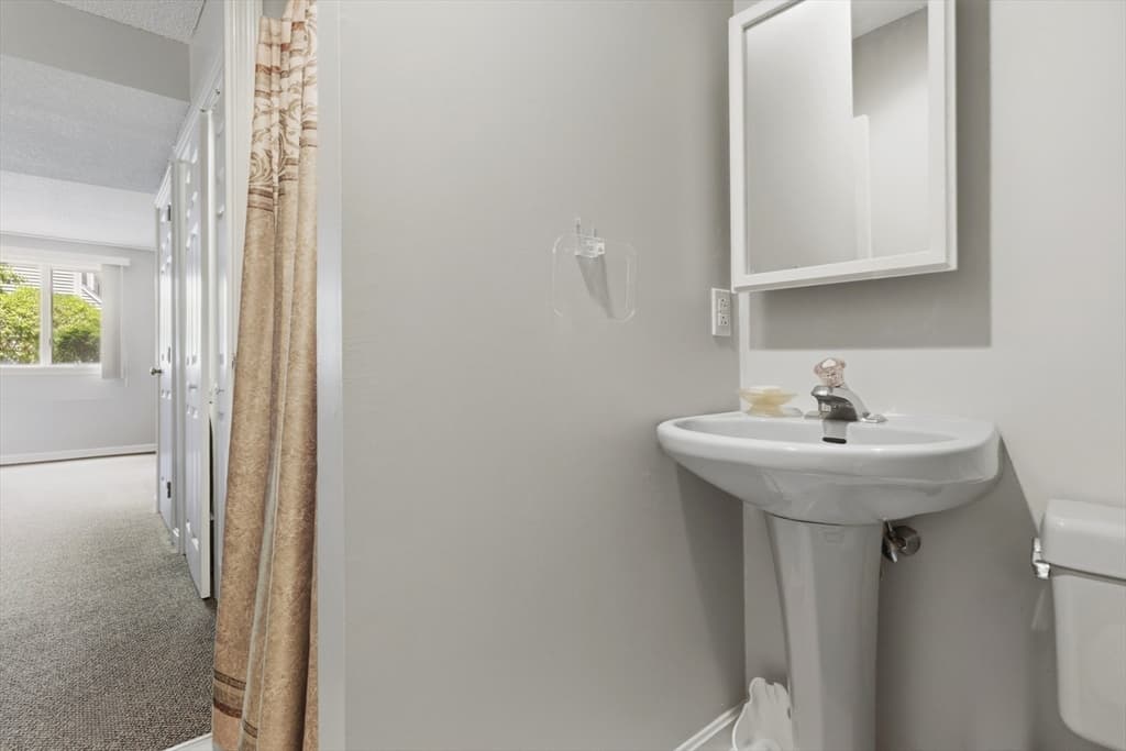 Condominium at 305 Salem St # 312, Woburn MA 01801, Woburn, photo 31 of 39