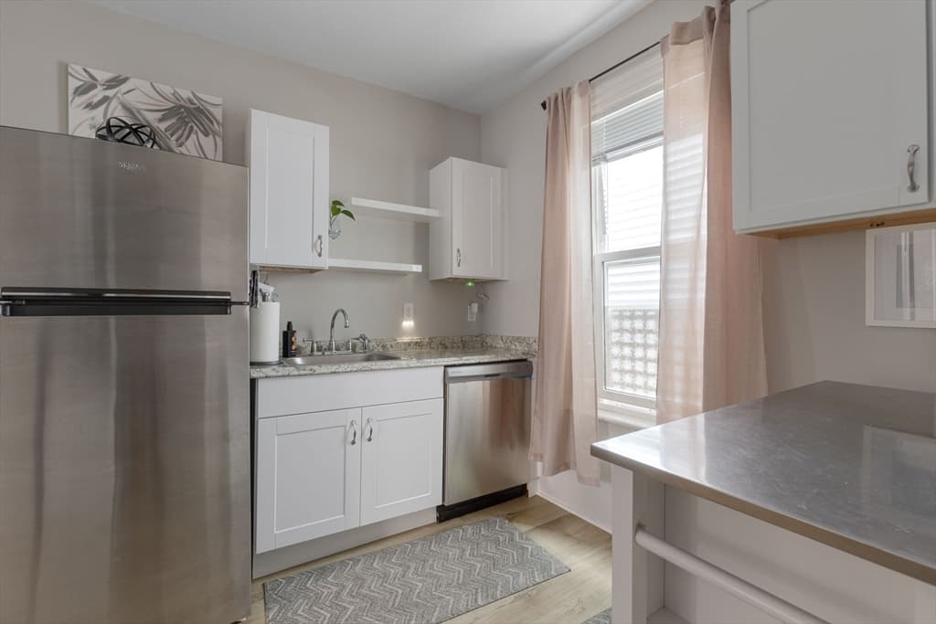 4 Family at 1152 Dorchester Ave, Boston MA 02125, Boston, photo 7 of 38