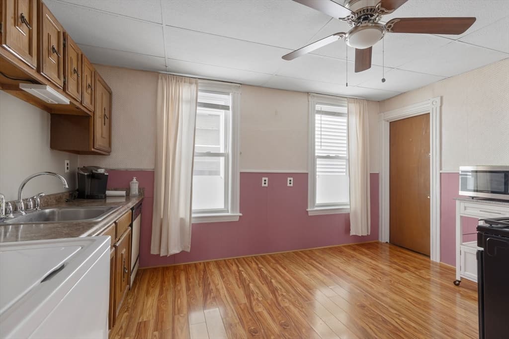 4 Family at 1152 Dorchester Ave, Boston MA 02125, Boston, photo 24 of 38