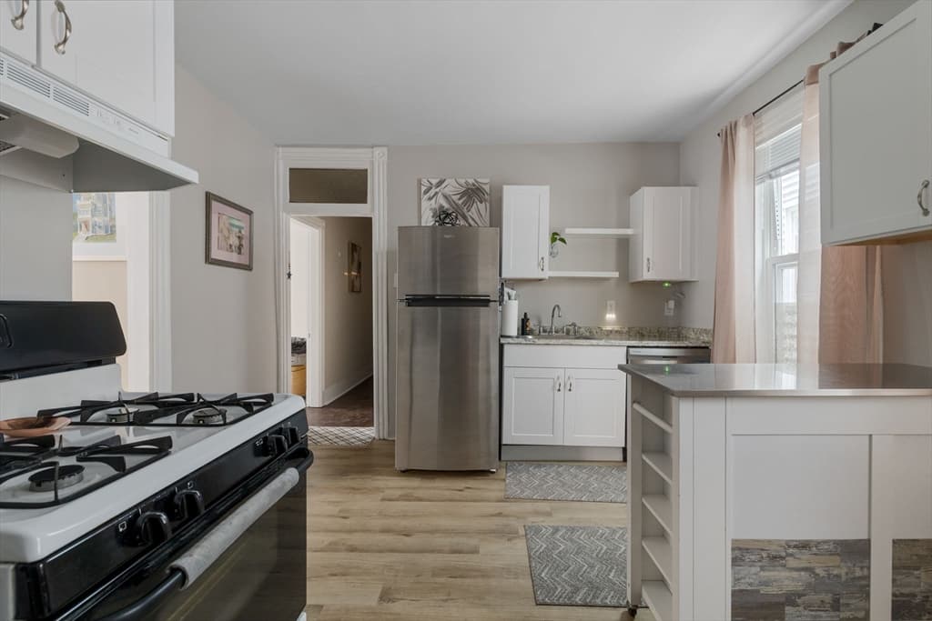 4 Family at 1152 Dorchester Ave, Boston MA 02125, Boston, photo 8 of 38