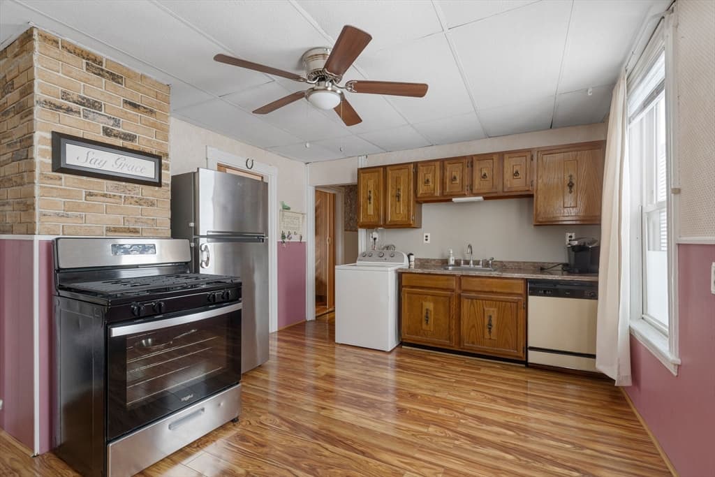 4 Family at 1152 Dorchester Ave, Boston MA 02125, Boston, photo 25 of 38