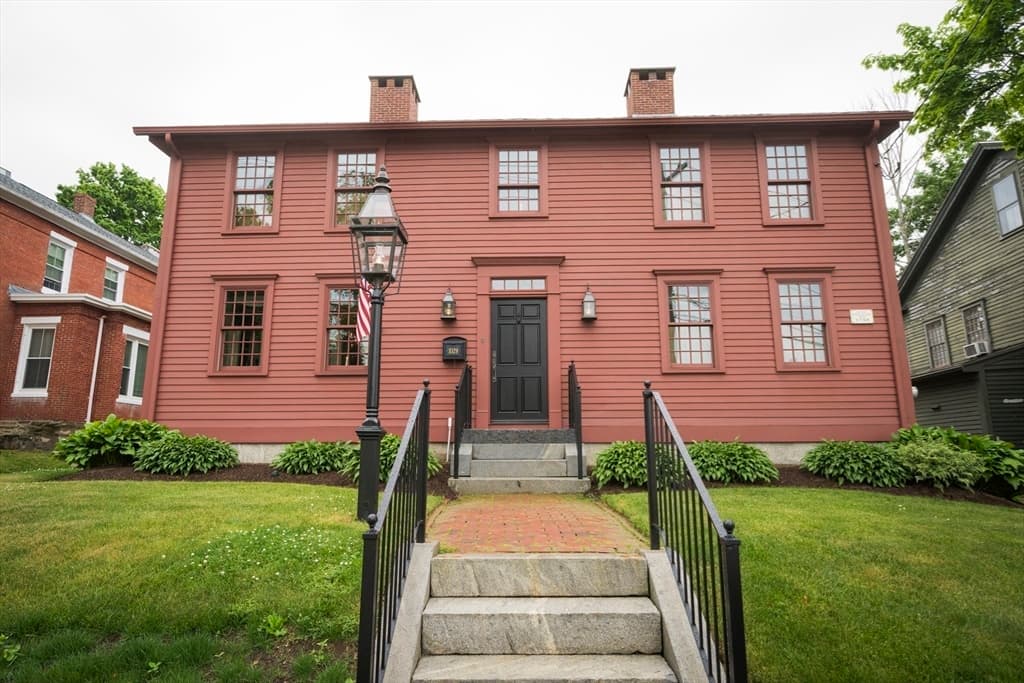 1029 Main Street, Leicester MA 01524