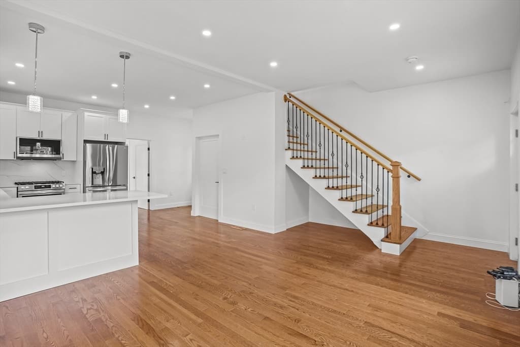 Single Family Residence at 24 Cottage St, Taunton MA 02780, photo 5 of 41