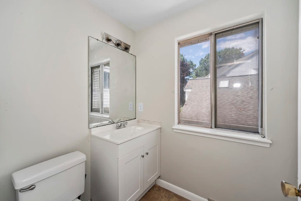 235 Lake St # D, Weymouth MA 02189 photo 10
