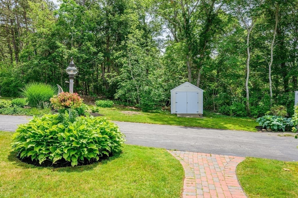 Single Family Residence at 29 Water View Circle, Barnstable MA 02632, photo 27 of 29