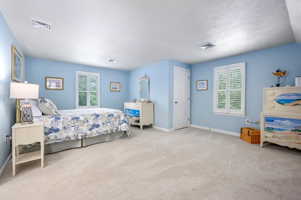 Single Family Residence at 29 Water View Circle, Barnstable MA 02632, photo 22 of 29