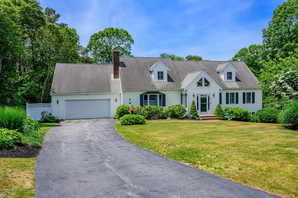 29 Water View Circle, Barnstable MA 02632