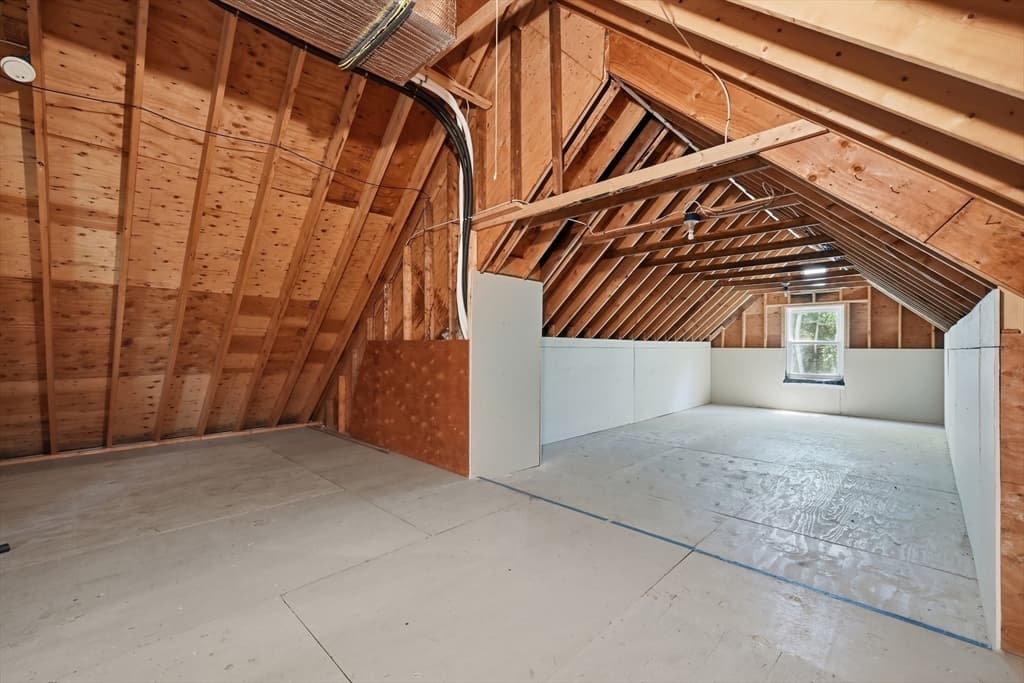 Single Family Residence at 29 Water View Circle, Barnstable MA 02632, photo 20 of 29