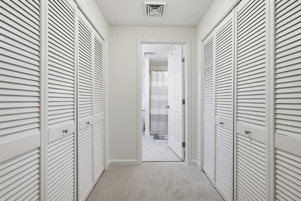 Single Family Residence at 29 Water View Circle, Barnstable MA 02632, photo 19 of 29