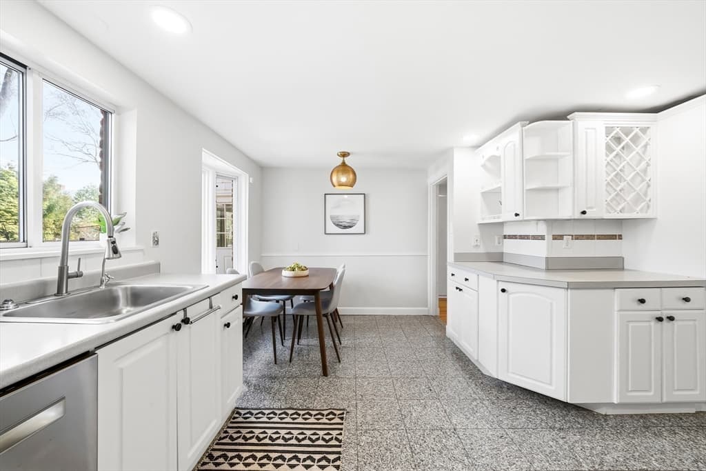 Single Family Residence at 17 Woodhaven Rd, Newton MA 02468, Newton, photo 16 of 41