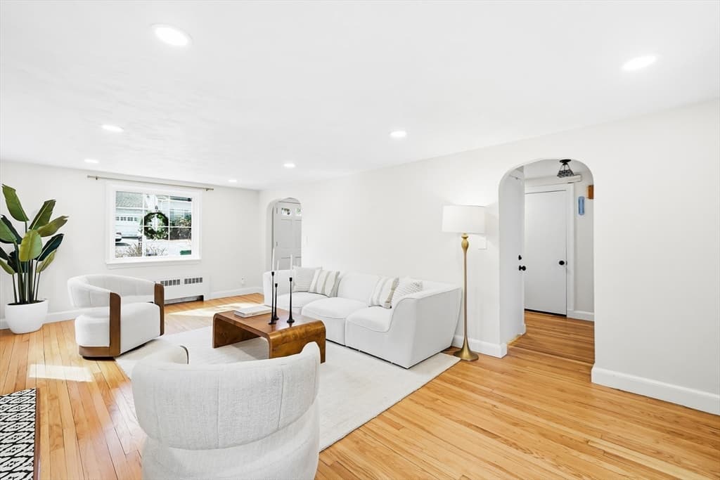 Single Family Residence at 17 Woodhaven Rd, Newton MA 02468, Newton, photo 8 of 41