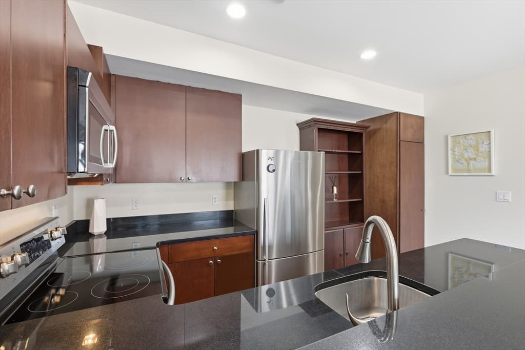 Condominium at 533 Cambridge Street # 306, Boston MA 02134, Boston, photo 12 of 25