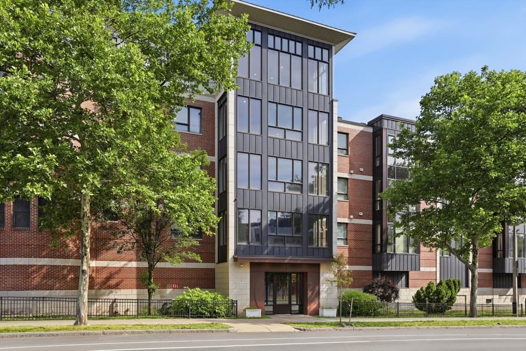 533 Cambridge Street # 306, Boston MA 02134