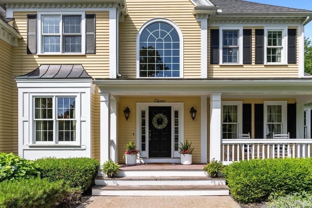 Single Family Residence at 11 Tappan Way, Lynnfield MA 01940, Lynnfield, photo 3 of 38