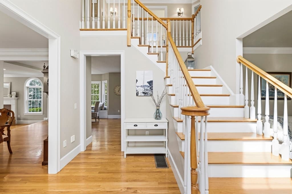 Single Family Residence at 11 Tappan Way, Lynnfield MA 01940, Lynnfield, photo 4 of 38