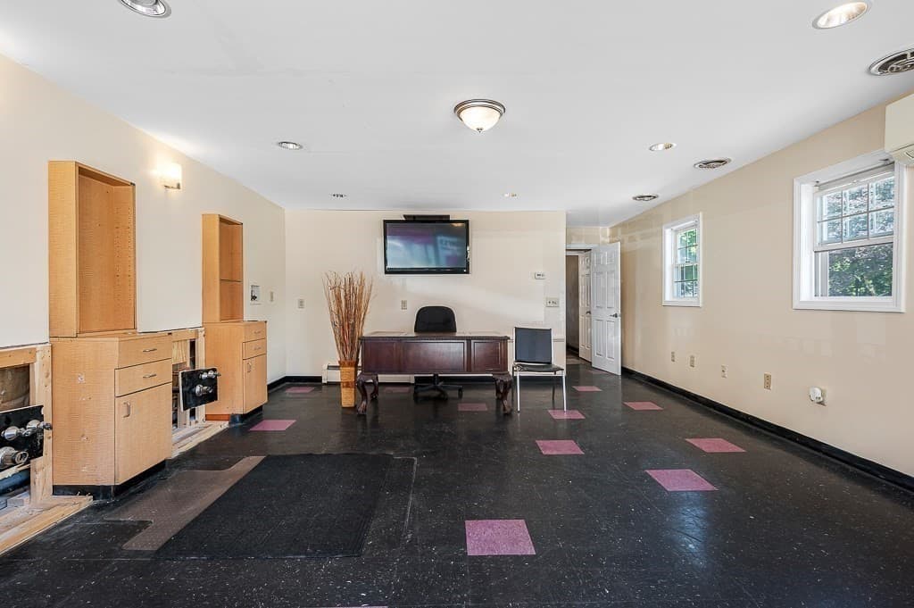 Commercial Sale at 188 Auburn St, Auburn MA 01501, photo 6 of 31