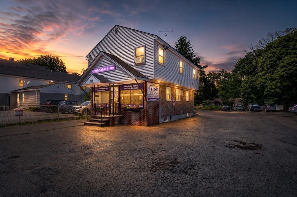 188 Auburn St, Auburn MA 01501