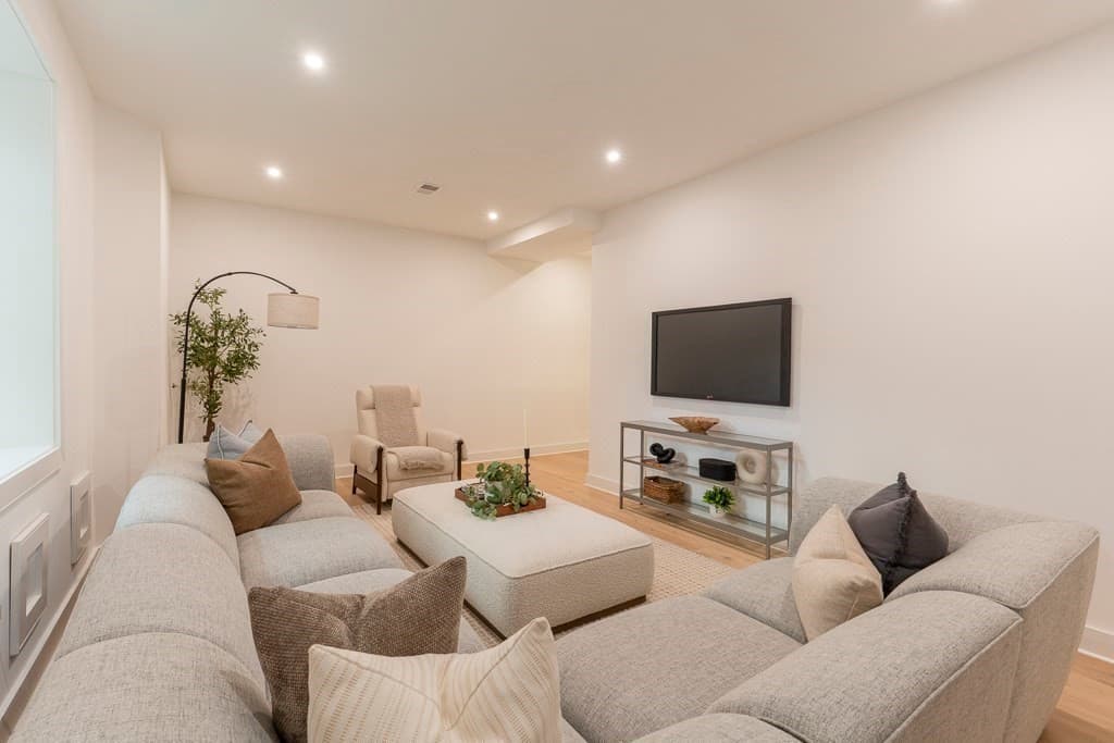 177 Thorndike St # 1, Brookline MA 02446 photo 34