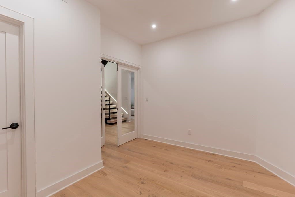 177 Thorndike St # 1, Brookline MA 02446 photo 37