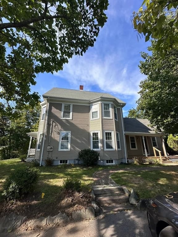 Single Family Residence at 10 Charles, West Bridgewater MA 02379, West Bridgewater, photo 3 of 13