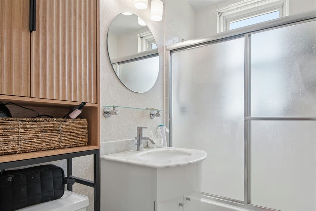 Condominium at 1423 Commonwealth # 503, Boston MA 02135, photo 10 of 15
