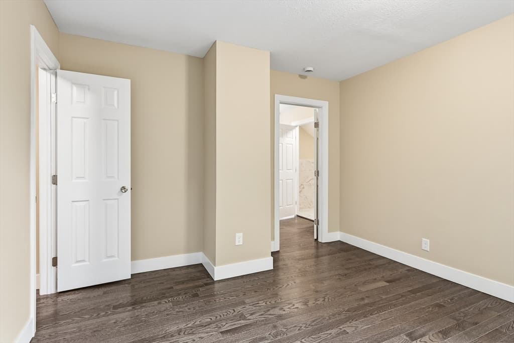 53 Devens St, Springfield MA 01151 photo 25