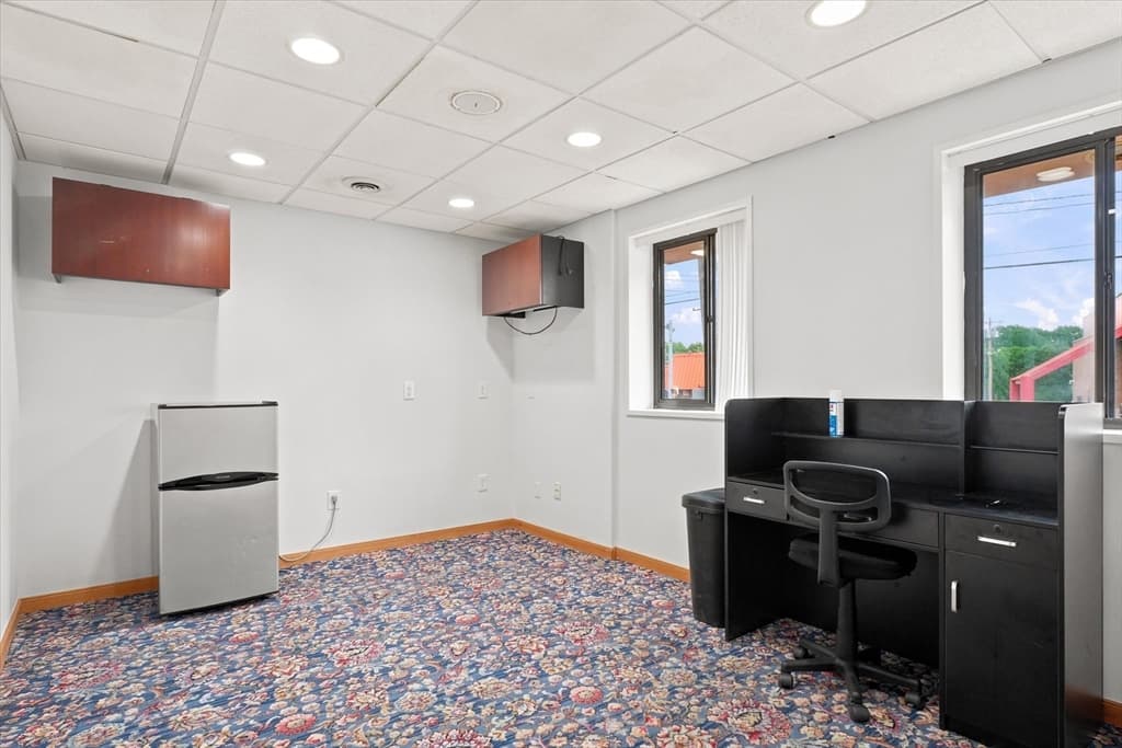 95 Lynn St # 5, Peabody MA 01960 photo 9