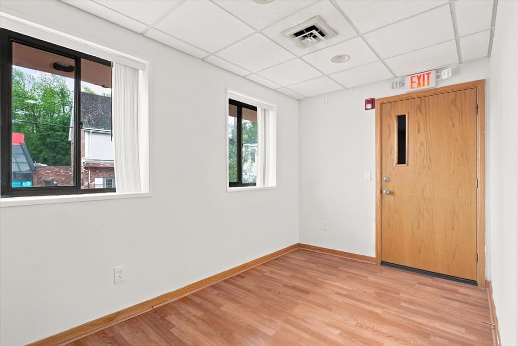95 Lynn St # 5, Peabody MA 01960 photo 8