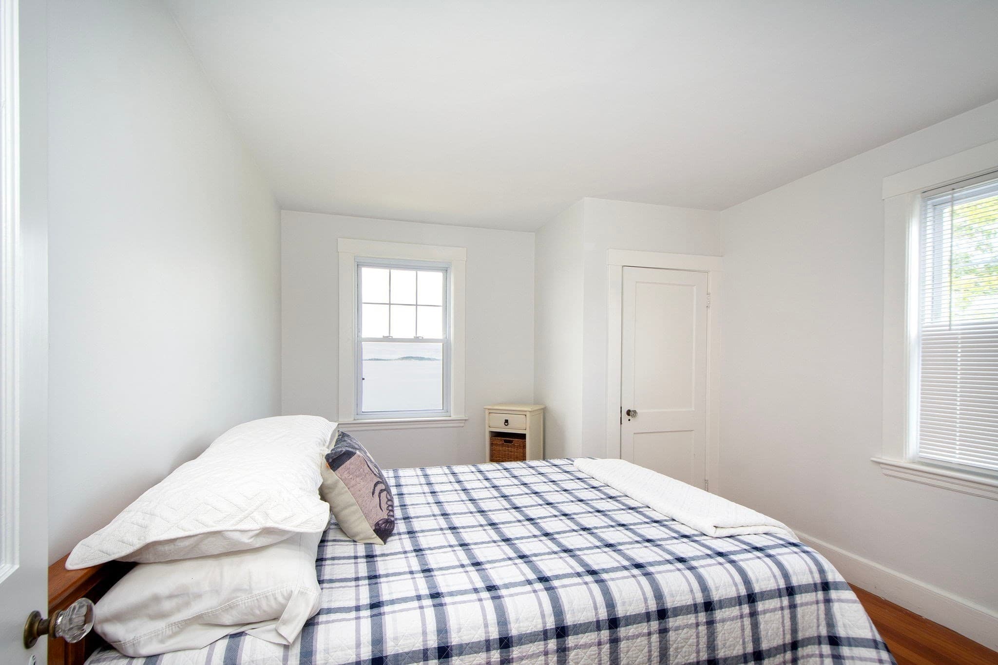 Single Family Residence at 90 Shore Avenue, Quincy MA 02169, photo 31 of 39